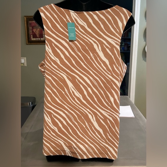 Maurice’s Women’s Size XXL Simply Smooth Double Layer Square Neck Tank Top - Picture 6 of 7